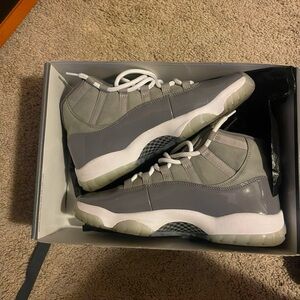 Air Jordan 11 Retro Cool Grey Sneakers